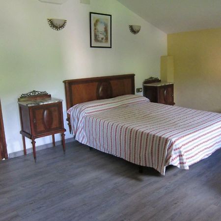 Mas El Llach La Vall de Bianya Eksteriør bilde